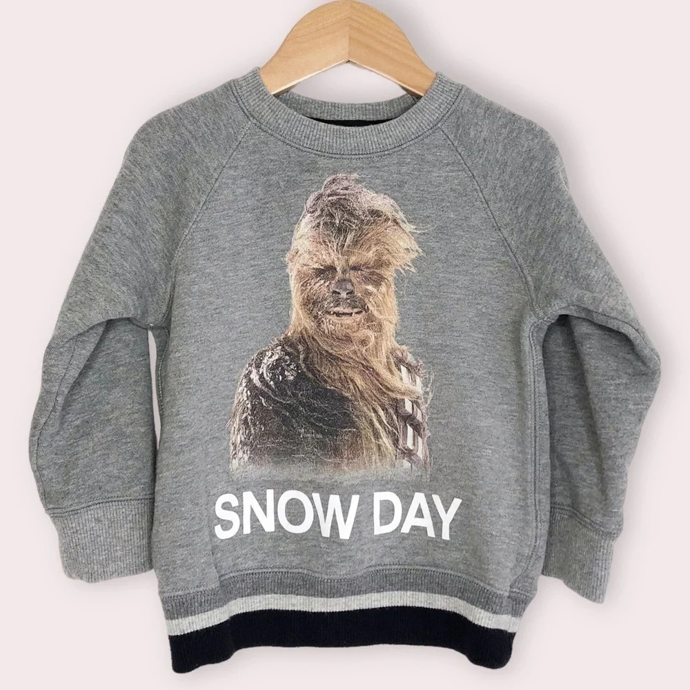Baby‎ Gap x Star Wars sweatshirt gray Chewbacca Snow Day size 2 years